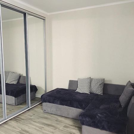 Nika Apartment Odessa Exteriör bild