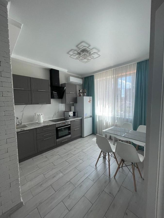 Nika Apartment Odessa Exteriör bild